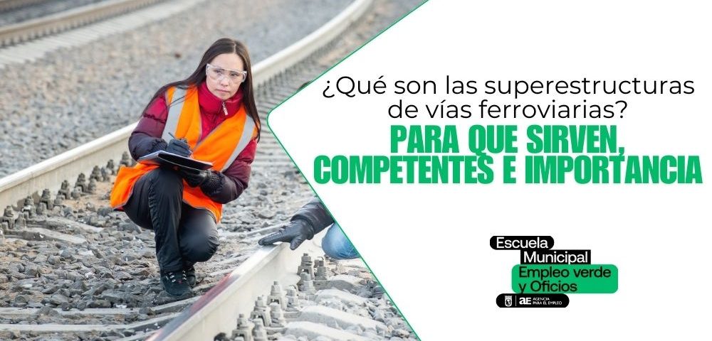 mujer-observando-vias-del-tren