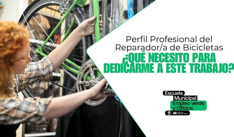 mujer-arreglando-bicicleta